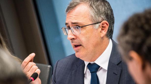 Sergej Guriev er russisk økonom, tidligere rektor for New Economic School i Moskva og i dag professor ved London Business School. Efter pres fra de russiske myndigheder gik han i eksil i 2013. Over for Børsen beskriver han en russisk økonomi under pres – og et Putin-regime, hvor tiden ikke arbejder for Rusland.