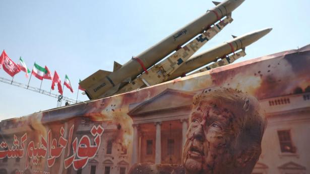 Iransk sponsorerede militser er blevet en central del af Irans strategi. Målet er, at Trump vil stå over for to svære valg: Helst vil de have Trump til at opgive sit forehavende og indse, at han kommer til at tabe. Hvis det ikke virker, ender Trump med at blive trukket ind i evighedskrige, han ellers er valgt på at sætte en stopper for.