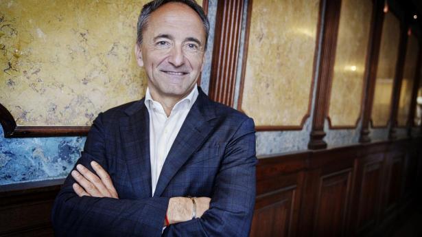 Først stod han som medlem. Nu er Jim Hagemann Snabes navn fjernet