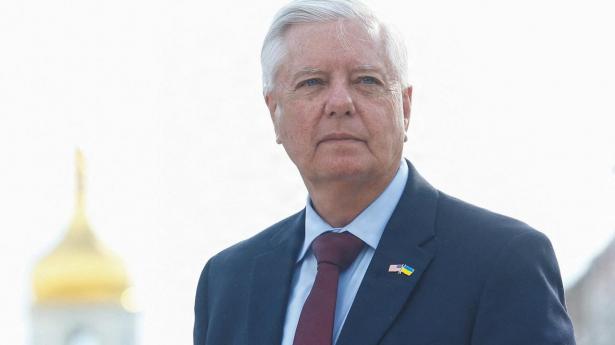 Fra Trump-modstander til tæt allieret: Senator Graham var en “sand amerikansk patriot”