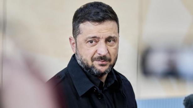 Ukraine har overhånden på slagmarken – hvorfor fyrer Zelenskyj alligevel topminister?
