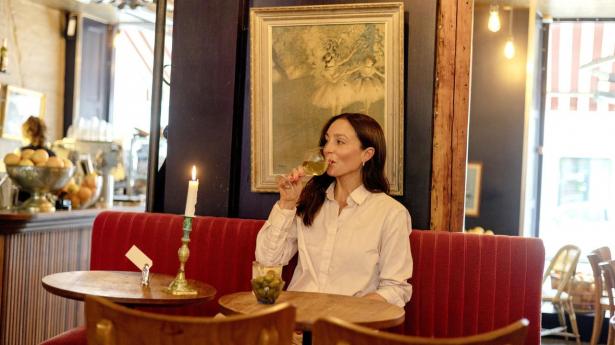 Amy Watson elsker at komme på Les Voyageurs og få fransk frokost. 