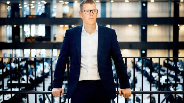 Investorerne belønner Vestas med tocifret kursstigning. Den er velfortjent, vurderer Esben Saxbeck Larsen, aktiechef i Danske Bank Asset Management.