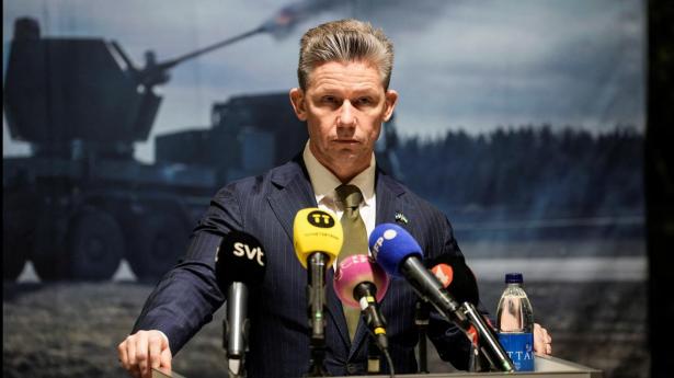 Sveriges forsvarsminister Pål Jonson.