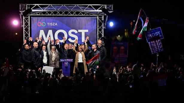 Målinger op til valg viser stor føring til Ungarns opposition