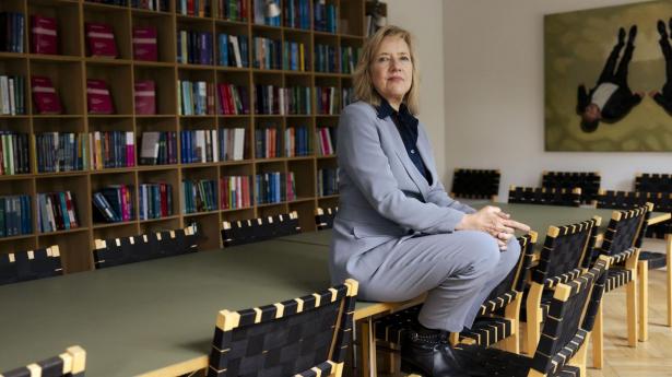 Vanessa Druskat trækker på 30 års forskning og arbejde som psykolog og professor ved en række anerkendte universiteter, når hun fastslår, at de fleste ledere ikke ved ret meget om, hvordan man får et team til at samarbejde og skabe resultater. 