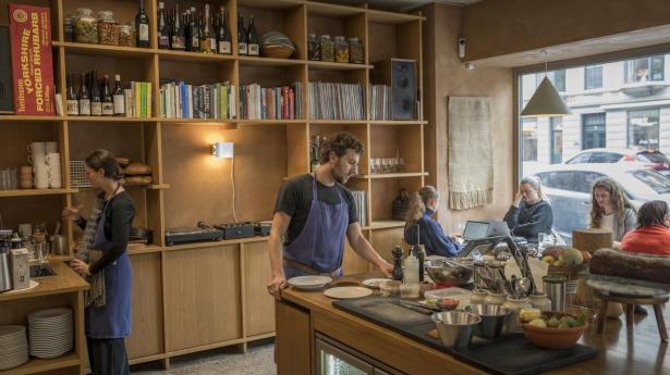 Auren’s Deli byder på meditativ stemning og mad med mening