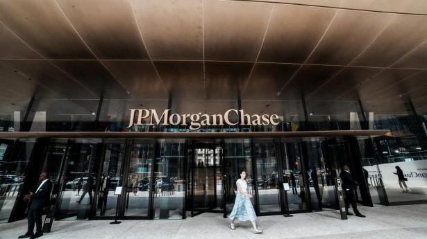 Media: J.P. Morgan tilbød millionforlig i sag om overgreb