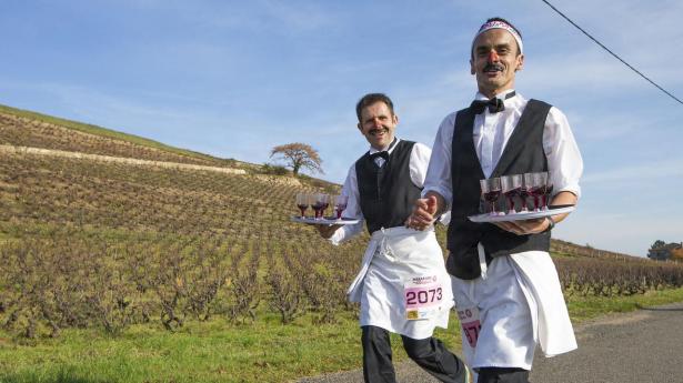 Beaujolais er blevet mere seriøs, men vedkender sig fortsat sin forbindelse til fest og farver, f.eks. i det årlige Marathon International du Beaujolais.