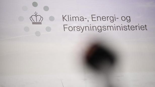 Danmark skønnes lige nøjagtigt at nå klimamålet om 70 procents reduktion i 2030, lød det i fremskrivning fra Klima-, Energi- og Forsyningsministeriet i maj. Fremskrivningen tager dog ikke højde for en række faktorer, lyder det fra Concito, der vurderer, at Danmark reelt har under én procent sandsynlighed for at leve op til klimamålet.