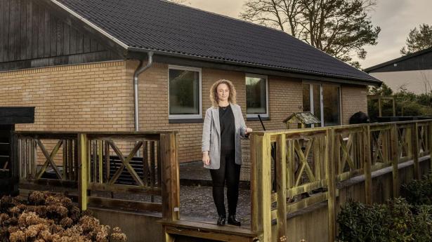 I 12 år drømte Carina Fogsgaard Norup og hendes mand, Henrik Christian Norup, om at bytte deres lejebolig ud med en ejerbolig. Tre gange fik de et nej i banken, men fjerde gang var lykkens gang. 