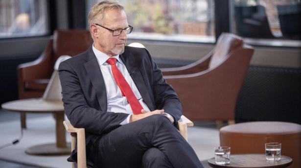 Bankprofil forlader bestyrelsen i energikæmpe efter milliardhandel