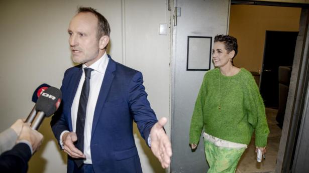 Martin Lidegaard (R) og Pia Olsen Dyhr (SF) var sammen til partilederdebat i Skovlunde før kommunalvalget i november. Sammen med Franciska Rosenkilde (ALT) og Pelle Dragsted (EL) vil de have Danmarks nye klimamål for 2035 op på 90 pct.
