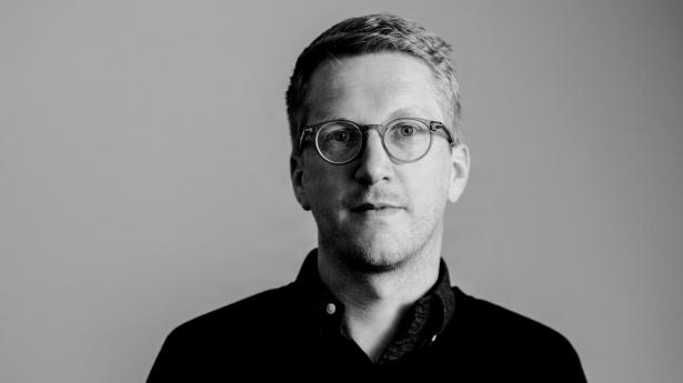 Jeppe Kallesøe Odefey har tidligere været adm. direktør i garnvirksomheden Hobbii. Nu er han i spidsen for Nordens største barkoncern, som kapitalfonden Catacap er hovedejer af.