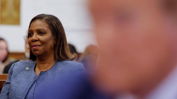 New Yorks justitsminister, Letitia James, ved et retsmøde i 2024.