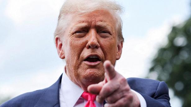 Den amerikanske præsident, Donald Trump, har fredag aften dansk tid gjort alvor af en trussel om at sagsøge Rupert Murdoch og Wall Street Journal. Han sagsøger dem for injurier og bagvaskelse, skriver flere amerikanske nyhedsmedier. 