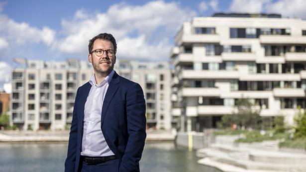 Ifølge Peter Tind, chef for alternative investeringer hos PFA, er der kapital nok, men for få strukturer, der kan få pengene ud i de danske vækstvirksomheder.