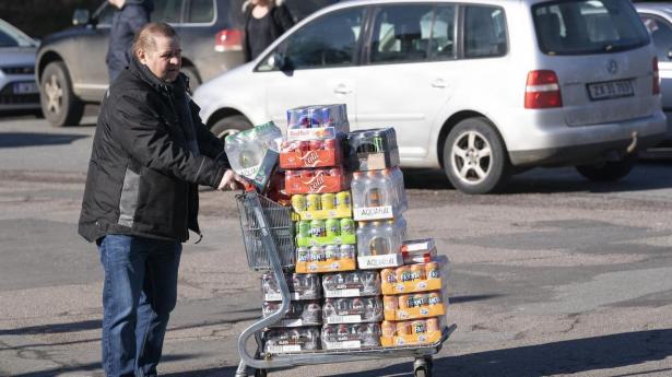 Det kan snart være slut med at tage til den dansk-tyske grænse for at købe billige øl og sodavand. 