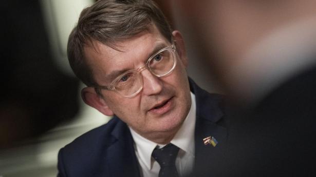Troels Lund Poulsen (V) har meddelt, at Danmark skal være klar til at trække sig ud af den europæiske konvention om statsborgerret.