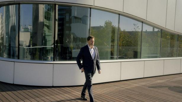 Det danske vaccineselskab Bavarian Nordic med topchef Paul Chaplin i spidsen har fredag leveret regnskab. Det sker, efter kapitalfonde trak buddet på selskabet for en uge siden.