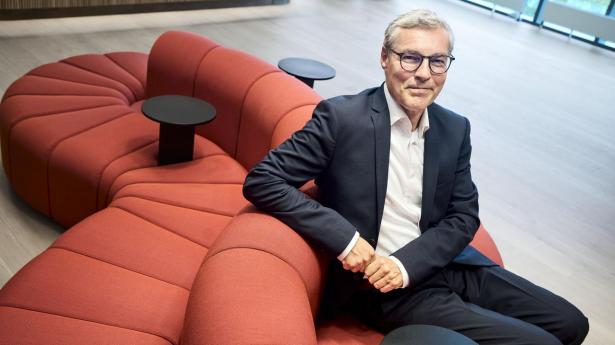 For Jon Johnsen er det en ekstra bonus, når investeringerne i Indien samtidig understøtter den grønne omstilling, siger topchefen til Finans.