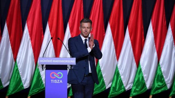 Orbáns tidligere partifælle er blevet hans største konkurrent