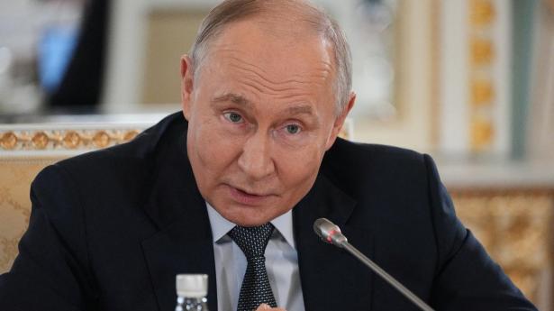 Putin erkender behov for at styrke luftforsvar efter droneangreb