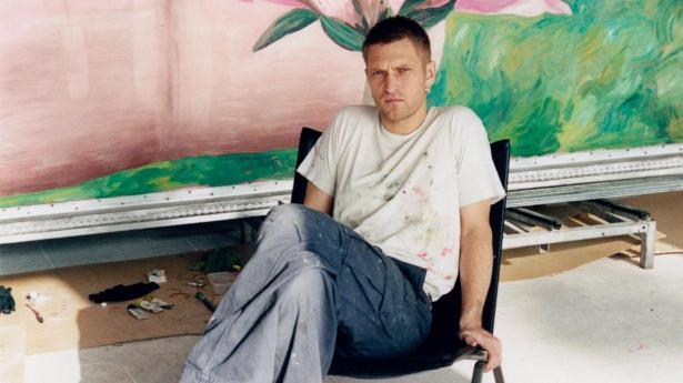 90.000 mennesker går forbi ham hver dag i lufthavnen – men næsten ingen ser ham