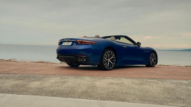 Maserati laver stadig biler, der BRØLER