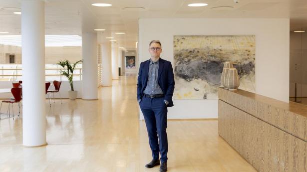 Deloitte er landets største revision- og rådgivningskoncern og omsatte i regnskabsåret 2024/25 for lige over 5,3 mia. kr. og var, hvad der svarer til et gennemsnitligt antal fuldtidsansatte på 3366.