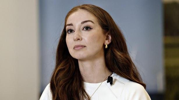 Samira Nawa (R) har som ny klima-, energi- og forsyningsminister også overtaget ansvaret for de emballageregler, som skaber bekymring i erhvervslivet.