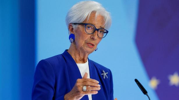 Lagarde spillede med lukkede kort – udelukker ikke