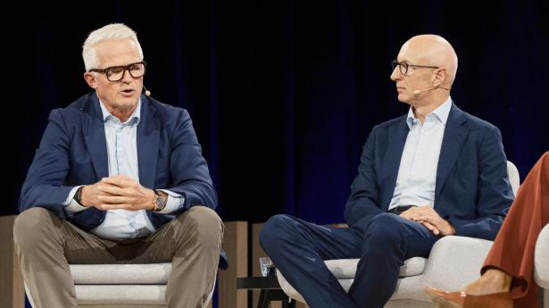 Lars Fruergaard Jørgensen og Mads Nipper fortalte til DI's topmøde, at lettelsen over at slippe for CEO-posten er stor hos dem begge. 