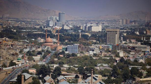 Ifølge Pakistans myndigheder har landets militær slået til mod Afghanistans hovedstad, Kabul.