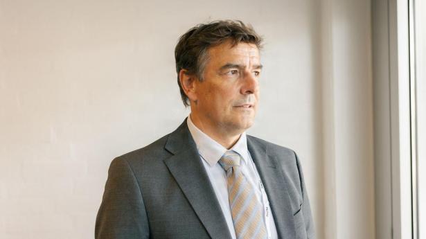 Erik Gadeberg, direktør for Erhverv i Jyske Bank, ser et voksende marked i forsvarsindustrien.