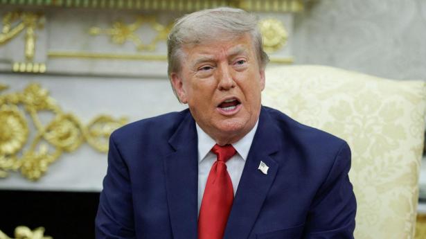 Trump krævede 10 mia. dollar af staten. Nu beskyldes han for at misbruge systemet