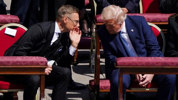 Det vakte stor opmærksomhed i medierne, da det kom frem, at Finlands præsident, Alexander Stubb, havde tilbragt syv timer sammen med den amerikanske præsident, Donald Trump – bl.a. på golfbanen. Nu løfter Stubb sløret for, hvad de to præsidenter talte om.