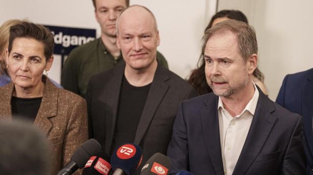 Aftalepartierne bag forslaget om en fødevarecheck i Finansministeriet den 27. januar.