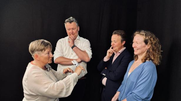 Hverken Nina Movin (t.v.), adm. direktør, Otto Mønsteds Fond, eller Henrik Karlsen, adm. direktør, Horizon 3, har lyst til at købe Space X, når selskabet kommer på børsen, fortæller de til Børsens investorredaktør, Simon Kirketerp, og Gro Høyer Thielst, journalist og vært på “Børsen Investor Podcast”.