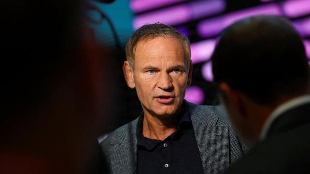 “Vi gør Volkswagen Group hurtigere, mere resilient og mere konkurrencedygtig,” udtalte Oliver Blume, da virksomheden torsdag fremlagde en stor redningsplan. 