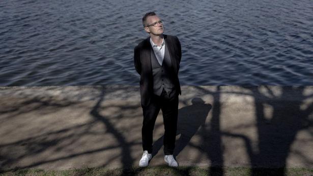 “Reel indflydelse opstår sjældent i det øjeblik, hvor nogen markerer sig, men senere – når et menneske begynder at se en situation lidt anderledes end før,” skriver Kresten Schultz Jørgensen.