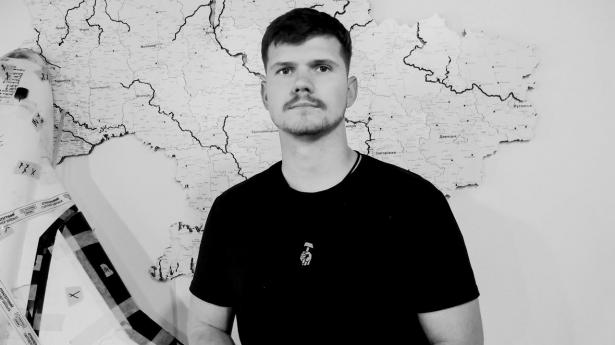 Han har samlet 1 mia. dollar ind til ukrainske våben: “Russerne hader os"