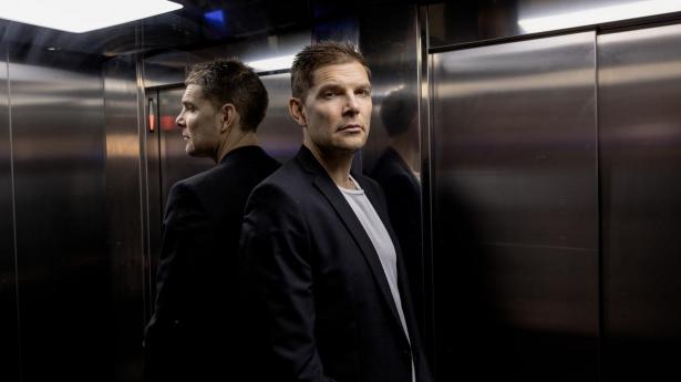 Lars Hytting, investeringsstrateg i Artha Kapitalforvaltning, vurderer, at der stadig er flere kursstigninger i GN, efter den mandag formiddag steg over 35 pct.