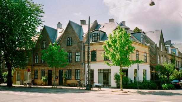På grundene, hvor Kartoffelrækkerne ligger i dag, lå engang et gartneri, ejet af en tysker der fik tilnavnet “kartoffelmanden”. Deraf navnet. Foto: Tine Bek