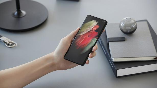 Galaxy S21 Ultra er Samsungs bud på din næste telefon. Og den er et godt bud, viser Børsens test. PR-fotos