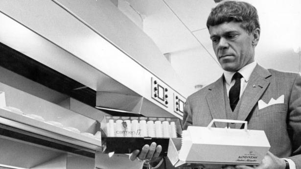 Arne Bybjerg, der stod bag Carmen Curlers, er død søndag morgen i sit hjem i Australien. Han blev 94 år. Arkivfoto: Bjarne Lüthcke/BMGT/Ritzau Scanpix