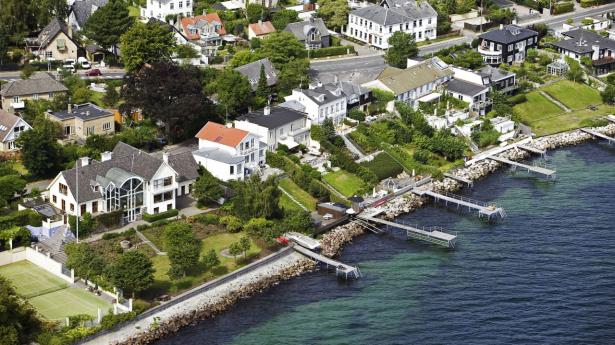 Alt tyder på, at vi vil være et godt stykke henne i 2023, før ejerne af alle 1,7 mio. ejerboliger har fået deres vurdering, vurderer Lise Nytoft Bergmann, boligøkonom og chefanalytiker i Nordea.
Arkivfoto: Ritzau Scanpix