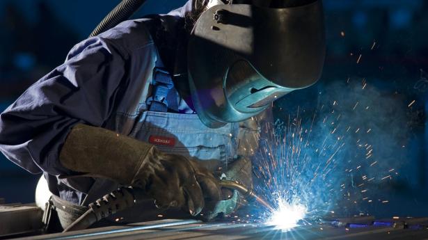 I industrien, byggeriet og servicebranchen er der massiv mangel på arbejdskraft, og det betyder, at antallet af forgæves rekrutteringer er på det højeste niveau siden 2007. Arkivfoto: Ritzau Scanpix
