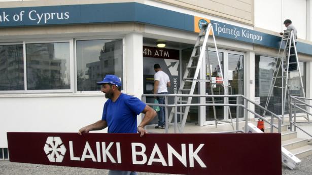 Cyperns økonomi var ved at bryde sammen i 2013, da landets næststørste bank, Laiki Bank, brød sammen. Det skulle EU’s bankunion forhindre kunne ske igen. Men projektet er aldrig blevet færdigt. Arkivfoto: Andreas Manolis/Reuters/Ritzau Scanpix