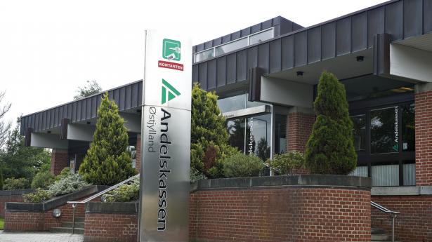 Danske Andelskassers Bank. Hovedsæde på Viborgvej i Hammershøj mellem Randers og Viborg